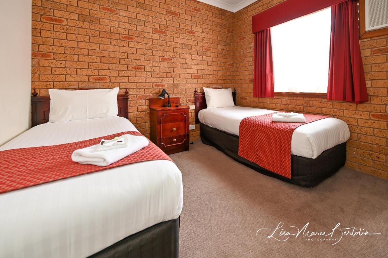 Narrandera Club Motor Inn Zewnętrze zdjęcie