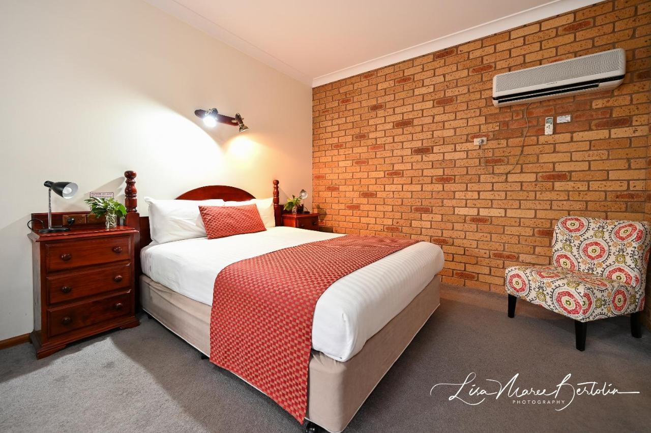 Narrandera Club Motor Inn Zewnętrze zdjęcie