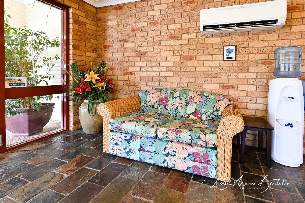 Narrandera Club Motor Inn Zewnętrze zdjęcie