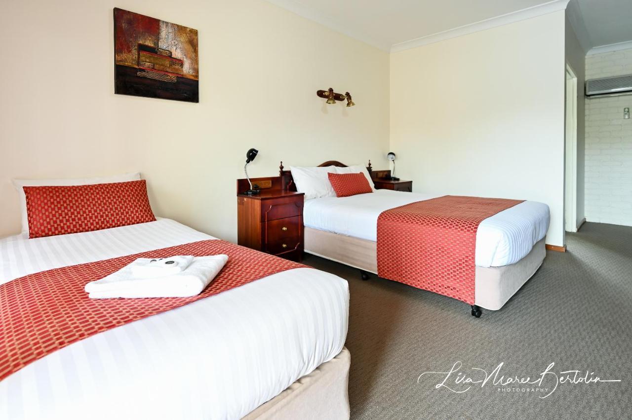 Narrandera Club Motor Inn Zewnętrze zdjęcie
