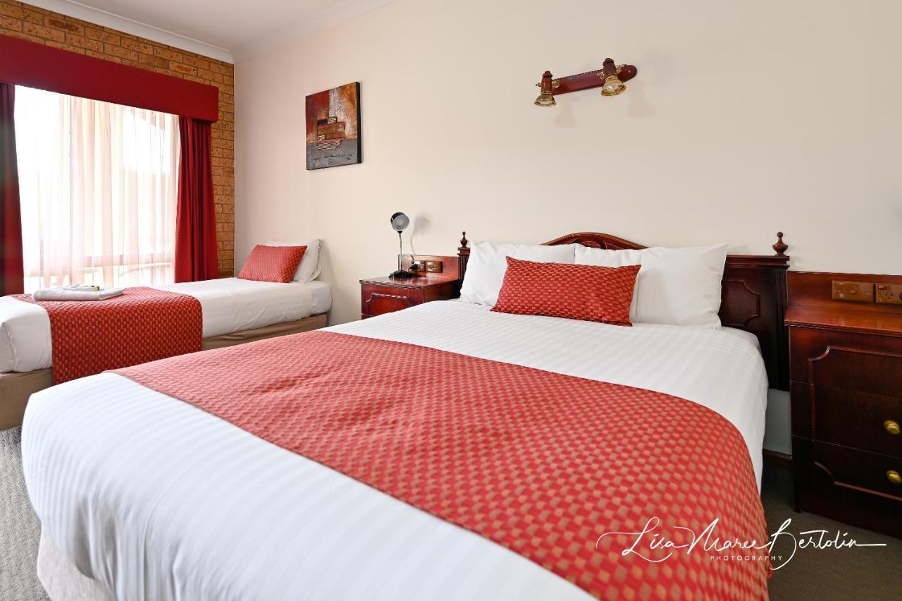 Narrandera Club Motor Inn Zewnętrze zdjęcie